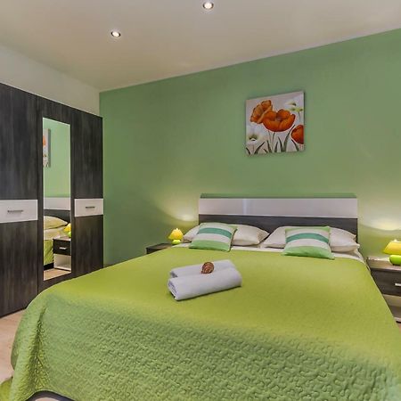 Apartment Adriano Бол Экстерьер фото