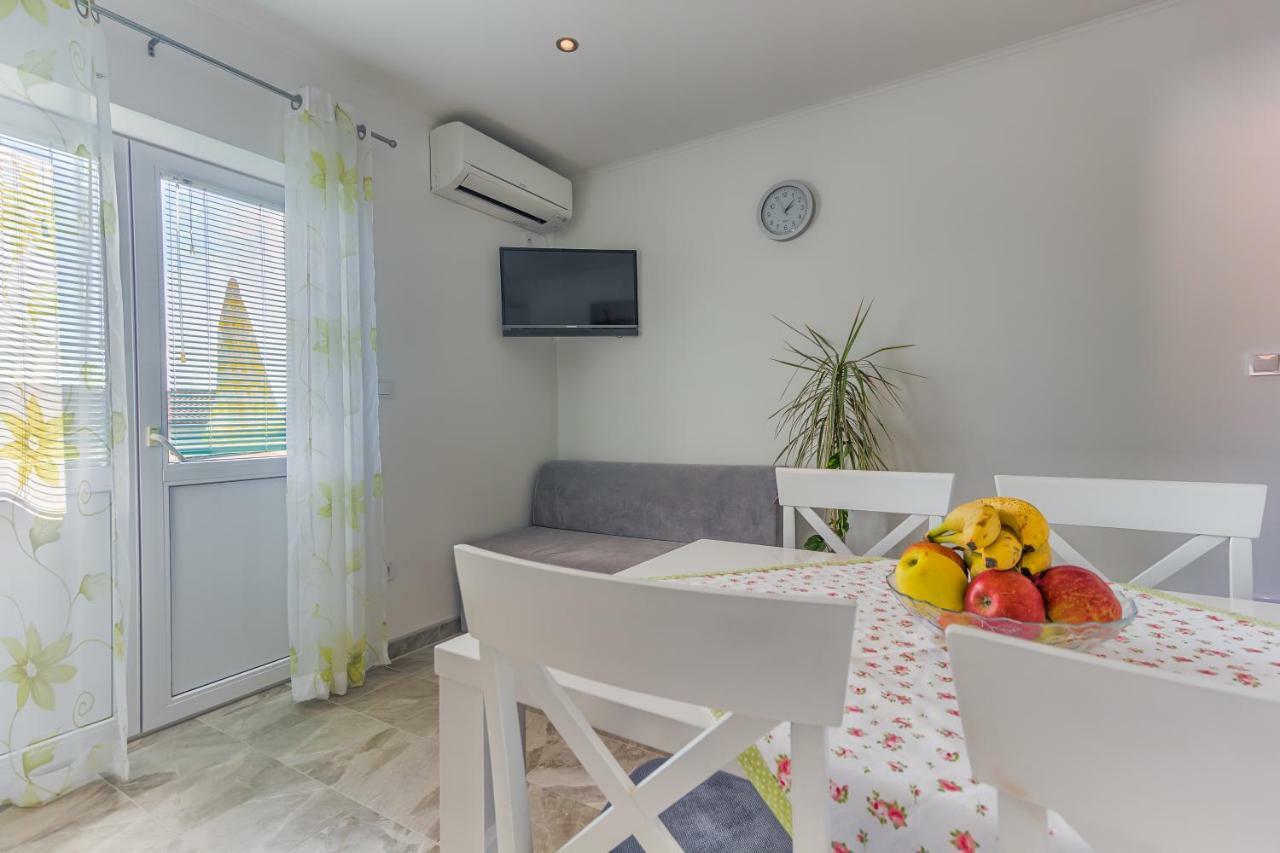 Apartment Adriano Бол Экстерьер фото